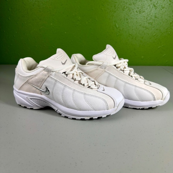 Nike VXT - Women’s 10 - White/Silver - Picture 2 of 6